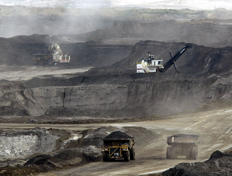 Illustration for article titled Oil Companies Could Create Dozens of Toxic Lakes In Alberta